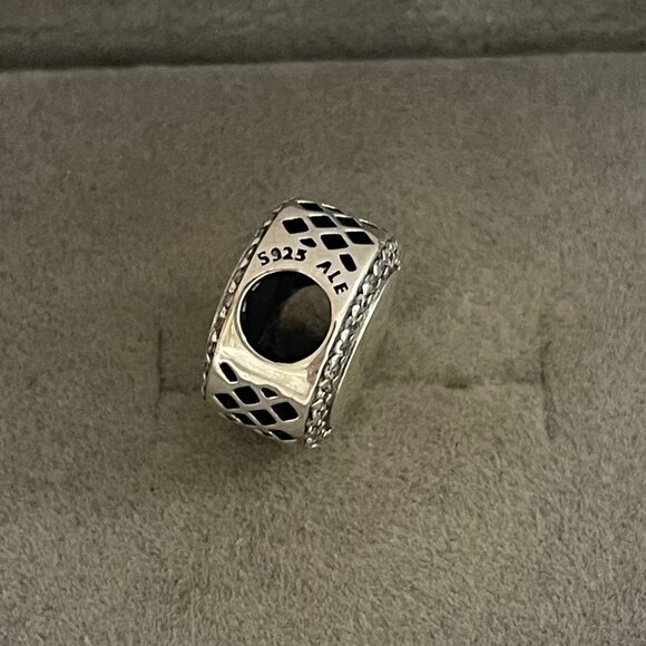 Pandora Pittsburgh Steelers Dangle Charm - Picture 4 of 4